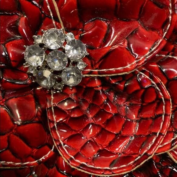 Beautiful red handbag with stones - Picture 4 of 5